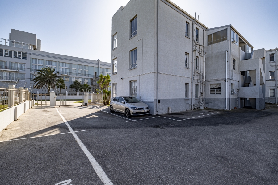 To Let 2 Bedroom Property for Rent in Summerstrand Eastern Cape